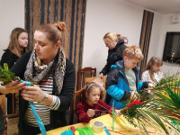 Warsztaty plastyczne w centrum charytatywnym [1.04.2023]