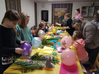 Warsztaty plastyczne w centrum charytatywnym [1.04.2023]